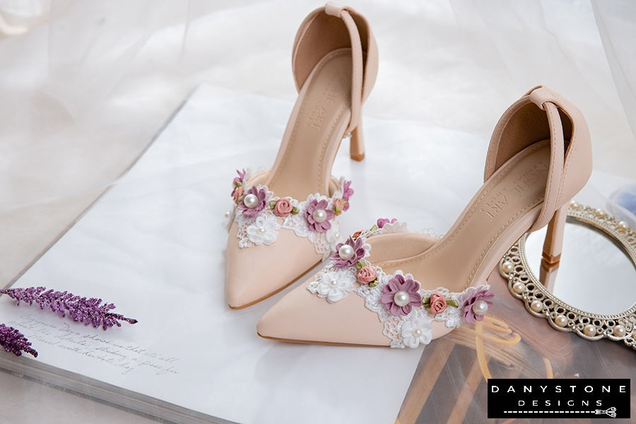 Nude floral lace wedding shoes with pearls and lace, 9cm heel, crafted from matte pink cream leather.