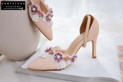 Nude floral lace wedding shoes with 9cm heel, crafted from matte pink cream leather, perfect for brides.